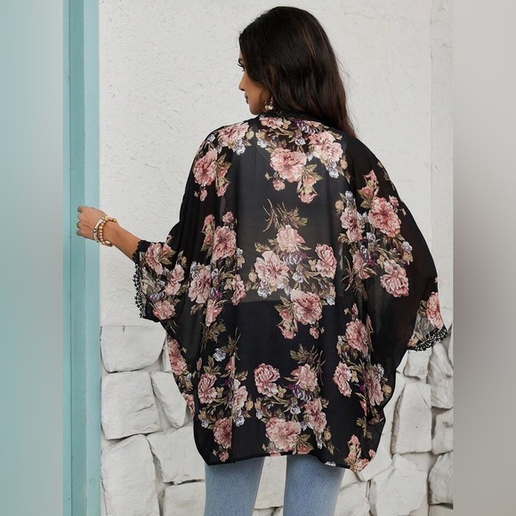 Black Floral Lace Detail Kimono (Today’s Sale Pick!) - Picture 2 of 2